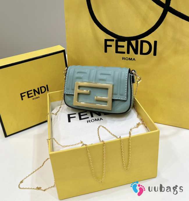 Fendi Baguette Phone Pouch Leather Green 11x2.5x7cm - 1