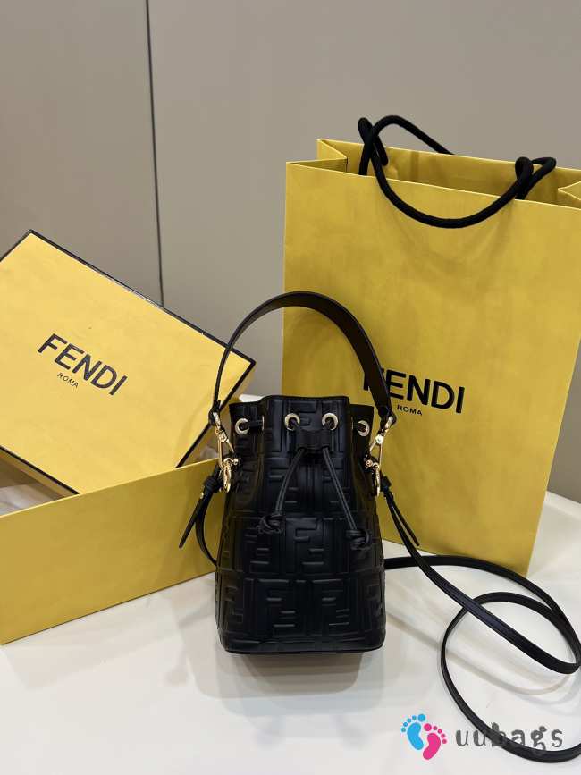 Fendi Mon Tresor Black leather bag 18x12x10cm - 1