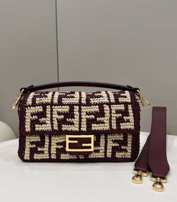 Fendi lconic Baguette Bag In Red 27x6x15cm