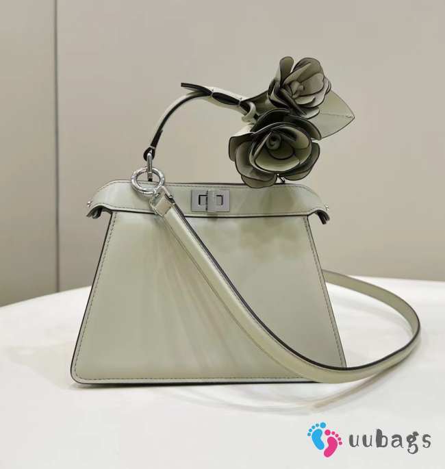 Fendi Peekaboo light green nappa leather bag with 3D roses - 1