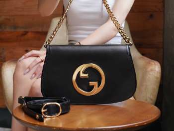 Gucci Blondie shoulder bag in black 28x16x4cm