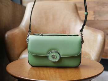 Gucci Petite GG Mini Bag In Green 21x10x5cm