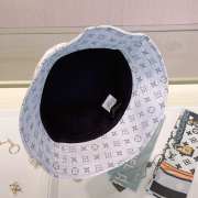 Louis Vuitton Bucket Hat In White - 3