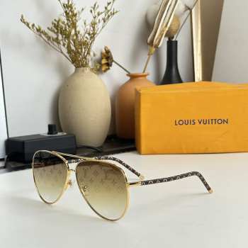 Louis Vuitton glasses 