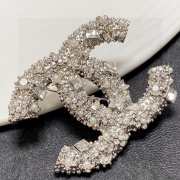 Chanel diamond brooches - 3