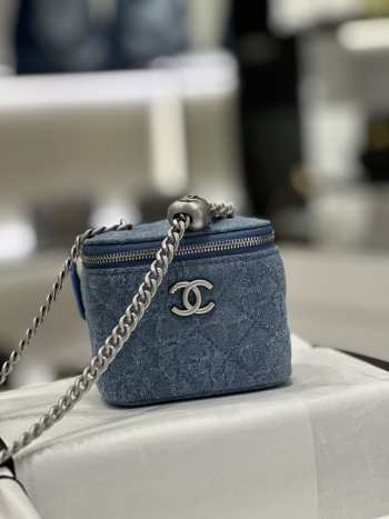 Chanel Vanity Denim Bag 11x8.5x7cm