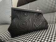 Fendi first lambskin bag in black 26x9x18cm - 3