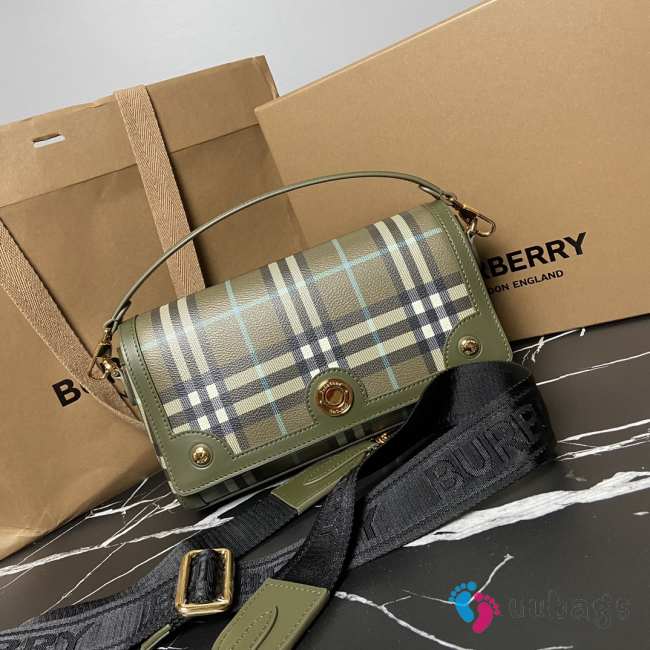 Burberry Gold Bucklet Top Handle Green Note Bag 24×8x14cm - 1