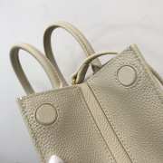 Burberry Men Denny Grain Leather Tote White Bag 27x11x20cm - 3