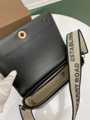 Burberry Topstitched Leather Note Crossbody Bag Black 25x8.5x18cm - 6