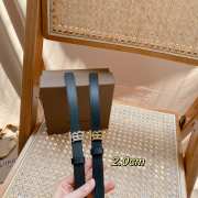 Burberry calfskin belt in black width 2cm - 1