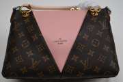 Louis Vuitton V Tote BB Rose Poudre Bag 26x17.5x10cm - 4