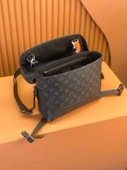 Uubags | Louis Vuitton Messenger Voyager Monogram Eclipse PM Black - 4