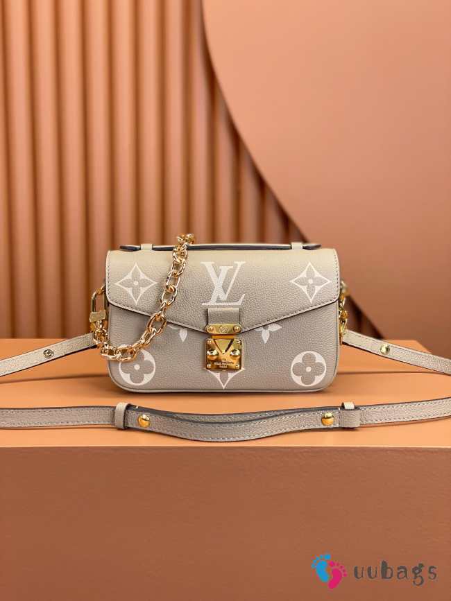 LV M46596 Pochette Metis East West In Gray 21.5x13x6.5cm - 1