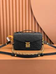 Uubags | Louis Vuitton M46595 Pochette Metis East West In Black 21.5x13x6.5cm - 1