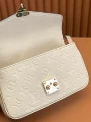 LV M22942 Pochette Metis East West In White 21.5x13x6.5cm - 6