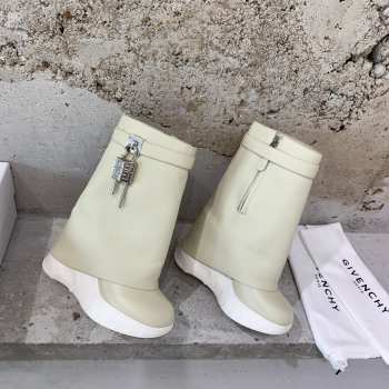 Givenchy Shark lock boots in green