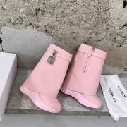 Givenchy Shark lock boots in pink - 1