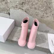 Givenchy Shark lock boots in pink - 3