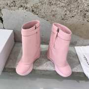 Givenchy Shark lock boots in pink - 4