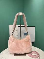 Prada Re-Edition 2005 shearling shoulder bag in pink 22x12x6cm - 6