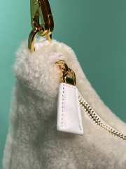 Prada Re-Edition 2005 shearling shoulder bag in white 22x12x6cm - 4