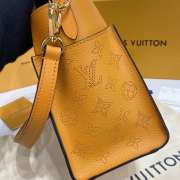 Louis Vuitton M57728 On My Side Bag In Yellow 25x20x12cm - 2