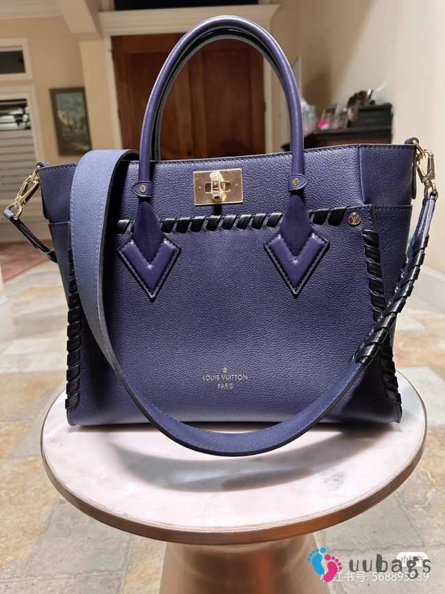 Louis Vuitton M57728 On My Side PM Purple 25x20x12cm - 1