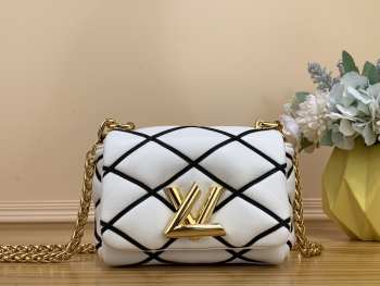 Louis Vuitton M82752 Pico GO-14 MM White Bag 15x10x6.5cm