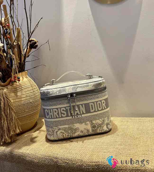 Dior Gray Travel Vanity Case Bag 25x21x18cm - 1