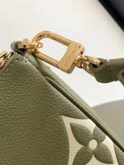 Louis Vuitton M80399 Multi Pochette Accessories Bag In Green 24x13.5x4cm - 5