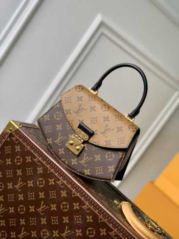 LV Tilsitt Monogram Reverse Autres Toiles Monogram