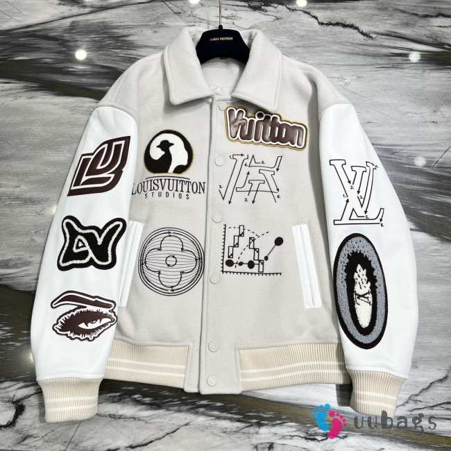 Louis Vuitton 1ABZJQ Jacket - 1