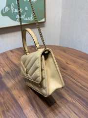 Tory Burch Kira Chevron Top Handle Beige Bag 11.5x17.5x4.5cm - 3