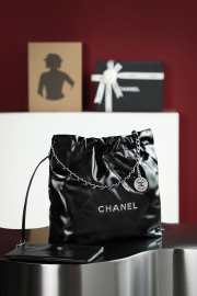 Chanel 22 Handbag Shiny Calfskin & Silver-Tone Metal Black 35x37x7cm - 5