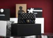 Chanel flap bag with gold buckle in black 12x20x6cm - 3