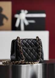 Chanel flap bag black caviar with gold buckle 13x17x8cm - 2