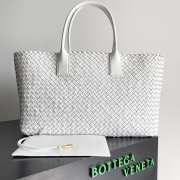 Bottega Veneta Large Cabat White Bag 32x17x23cm - 1