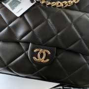 Chanel large lambskin shopping bag In black 35x32x9cm - 4