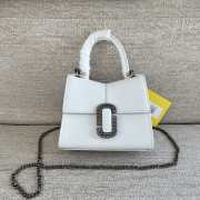 Marc Jacobs top handle bag in white 19.5x15.5x9cm - 1