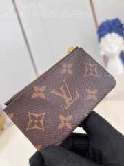 Louis Vuitton M82620 Key Pouch 12x7x1.5cm - 6