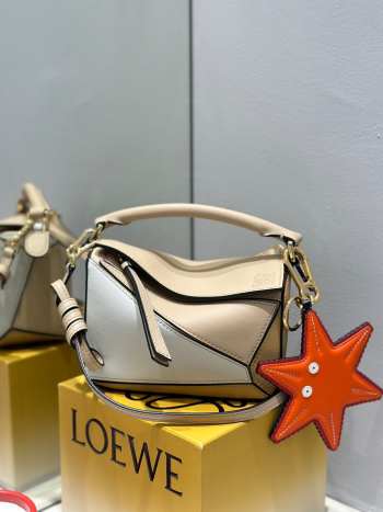 Loewe Mini Puzzle Edge Bag Beige & White 18x8x12cm