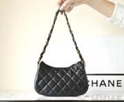 Chanel 23k Hobo Bag Calfskin Black 23x13x5cm - 4