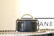 Chanel Chain Cosmetic Pearl Handle Round Bag 11x9x6cm - 5