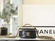 Chanel Chain Cosmetic Pearl Handle Round Bag 11x9x6cm - 3