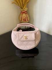 Chanel Quilted Caviar Small Hula Hoop Pink 16x16x5.5cm - 1