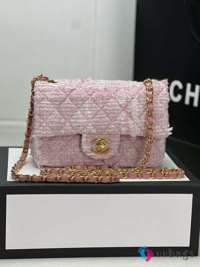 Chanel Flap bag raffia Tweed in pink with gold hardware 20cm - 1