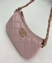 Chanel 23k Hobo Bag Calfskin Pink 23x13x5cm - 2