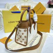 Louis Vuitton M59905 On My Side PM In Brown 25x20x12cm - 5