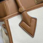 Louis Vuitton M59905 On My Side PM In Brown 25x20x12cm - 2